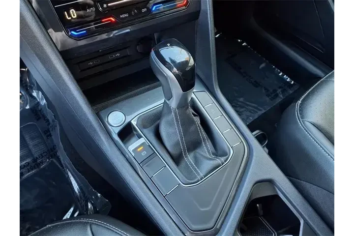 $23444 : Volkswagen Tiguan 2024 SE 4d image 9