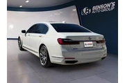 $39733 : BMW 7 Series 2022 740i 4dr S thumbnail
