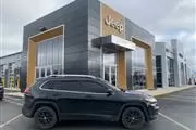 Pre-Owned 2016 Cherokee Latit