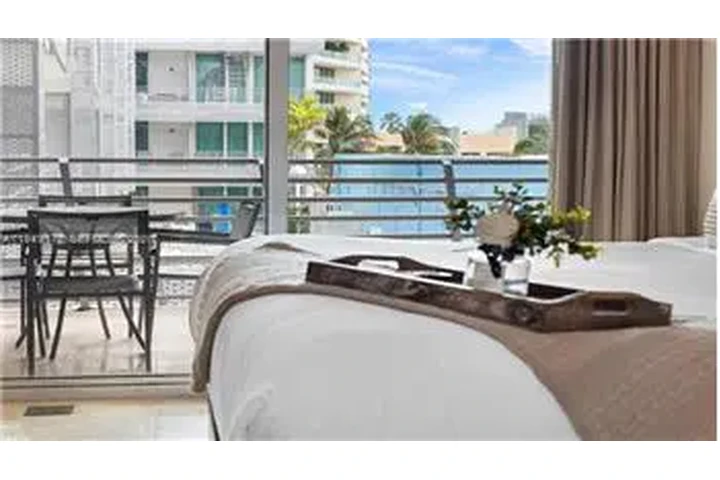 $4200 : Rental property with 0 bedro image 3