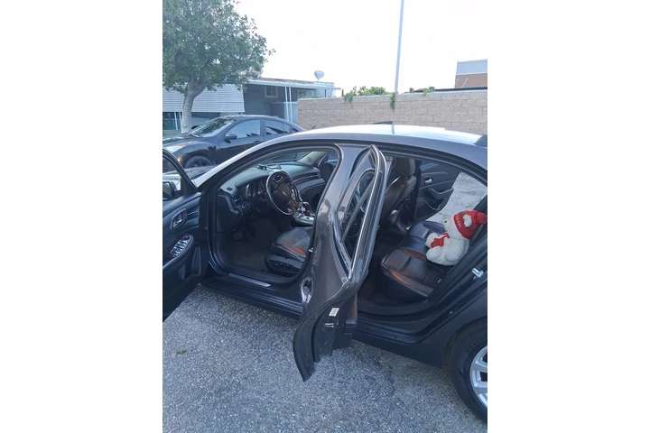 $4800 : Vendo Carro Excelente image 6