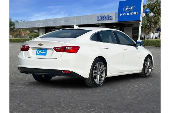 $13299 : Chevrolet Malibu 2023 LT 4dr image 3