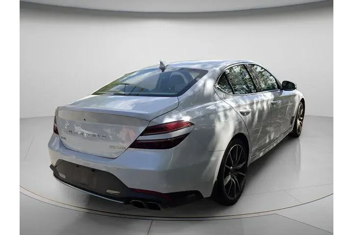 $27954 : Genesis G70 2023 2.0T 4dr Se image 6