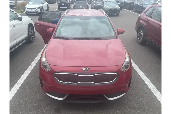 $12991 : Kia Niro 2017 LX 4dr Crossov image 2