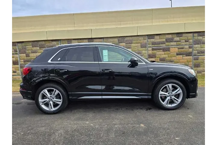 $22000 : Audi Q3 2020 AWD quattro S l image 2