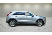 $33697 : Cadillac XT4 2025 Premium Lu thumbnail
