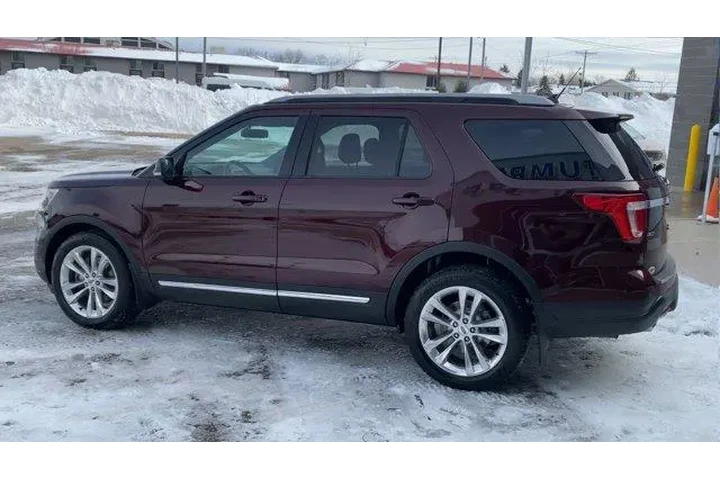 $17897 : Ford Explorer 2018 XLT 4dr S image 7