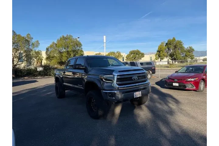 $32000 : Toyota Tundra 2015 4x4 SR5 4 image 2