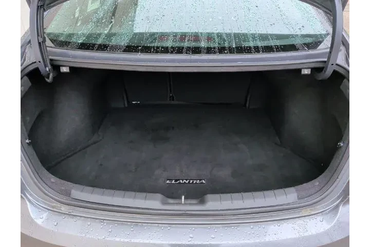 $10695 : Hyundai ELANTRA 2019 SE 4dr image 9