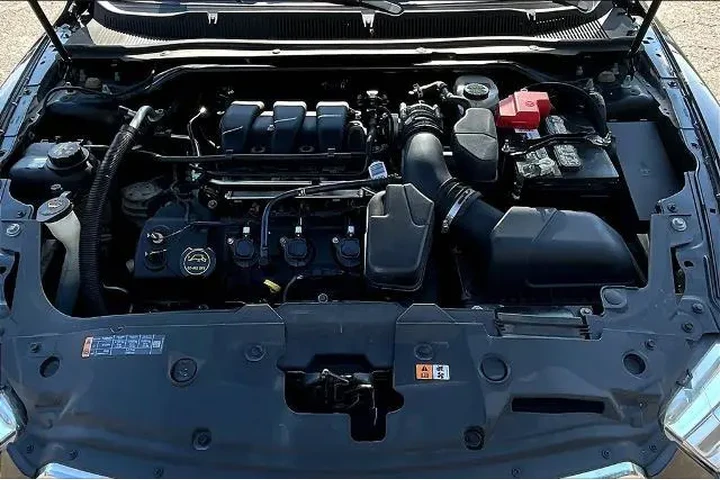 $11499 : Ford Taurus 2018 SE 4dr Seda image 10