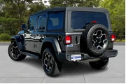 $28600 : Jeep Wrangler Unlimited 2021 thumbnail