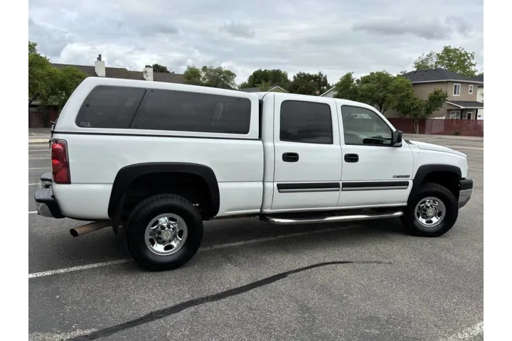 $12999 : 2005 Silverado 2500HD image 4