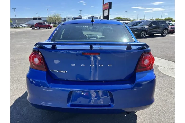 $6555 : 2014 Avenger SE image 8