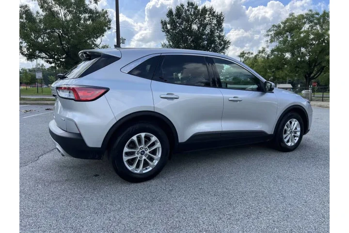 $11500 : 2020 Escape SE image 7