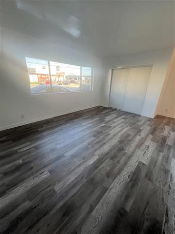 $1350 : Single/Estudio en Van Nuys image 3