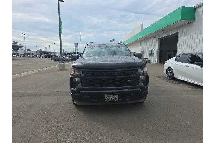 $32500 : Chevrolet Silverado 1500 202 image 2