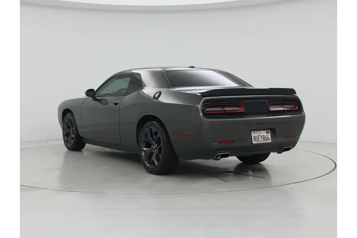 $19998 : Dodge Challenger 2020 SXT 2d image 2