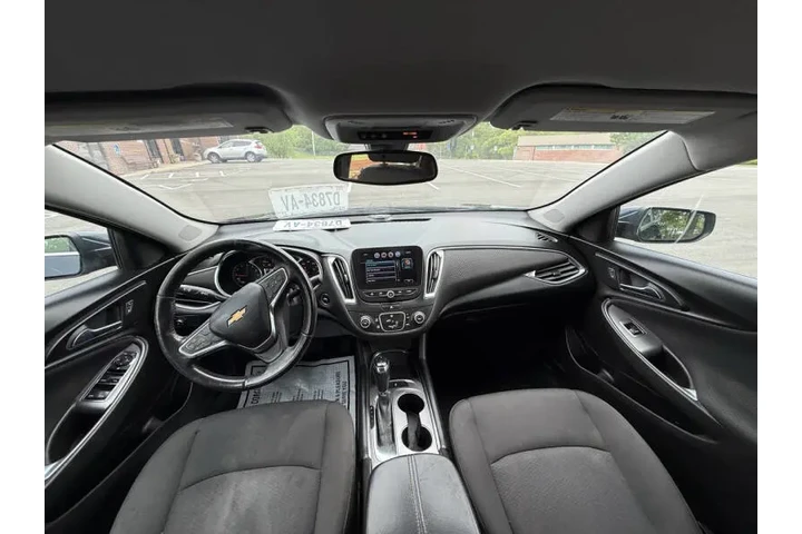 $7999 : 2018 Malibu LT image 8