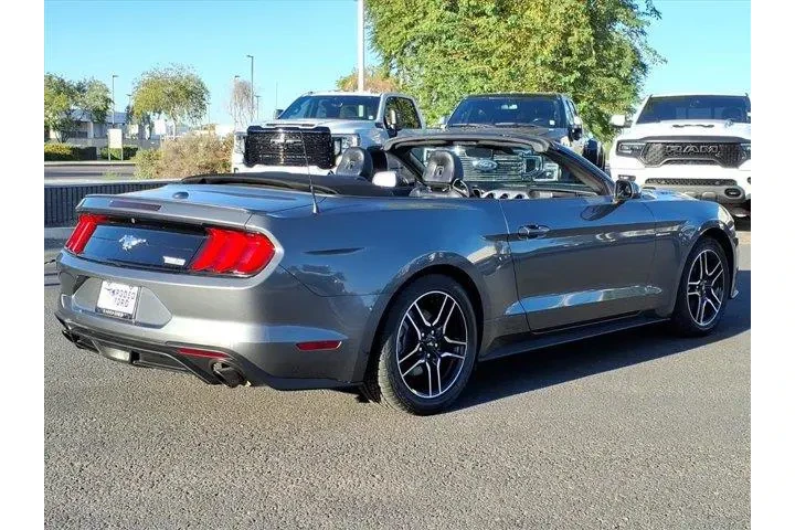 $22900 : Ford Mustang 2023 EcoBoost 2 image 5