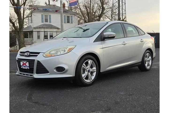 $8800 : 2014 Focus SE Sedan image 3