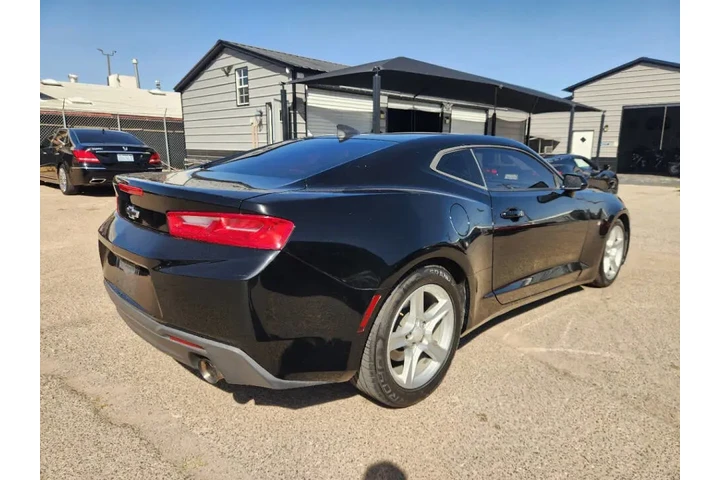$12995 : 2017 Camaro LT image 4