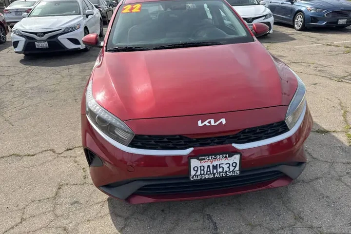 $15999 : 2022 Forte LXS image 8
