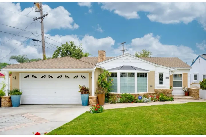 $2450 : 3 Bedroom House in Inglewood image 1