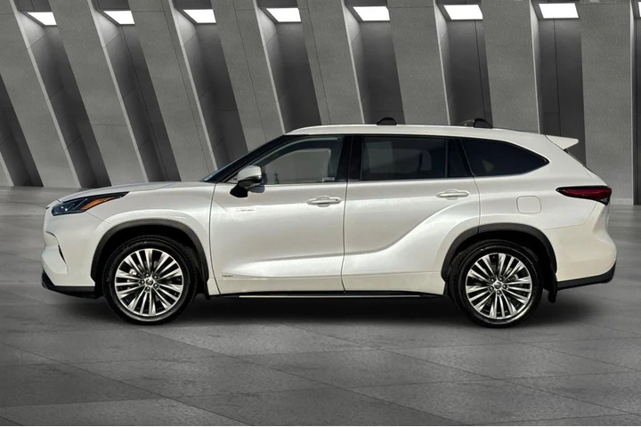 $38900 : Toyota Highlander Hybrid 202 image 8