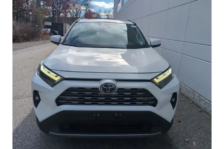 $28993 : Toyota RAV4 2022 AWD Limited image 3