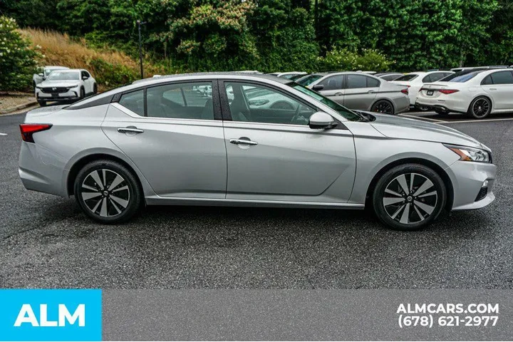 $16920 : Nissan Altima 2022 2.5 SV 4d image 7