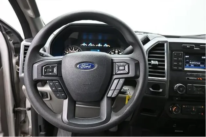 $19991 : Ford F-150 2017 4x2 XL 4dr S image 3