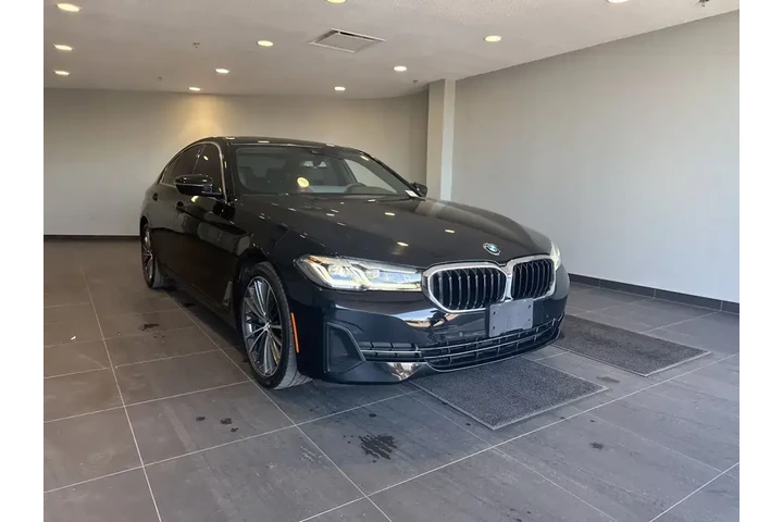 $34984 : BMW 5 Series 2023 530i 4dr S image 3