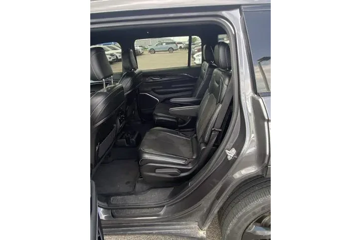 $26783 : Jeep Grand Cherokee L 2021 4 image 6