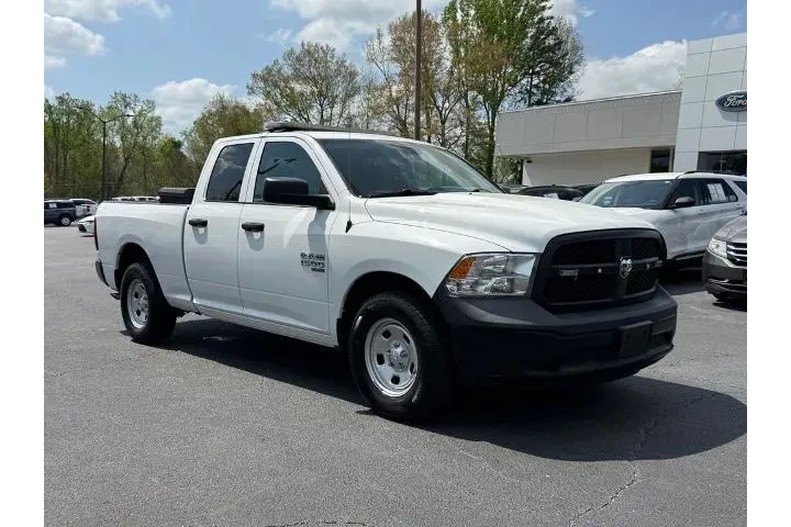 $16397 : Ram 1500 Classic 2019 4x2 Tr image 2