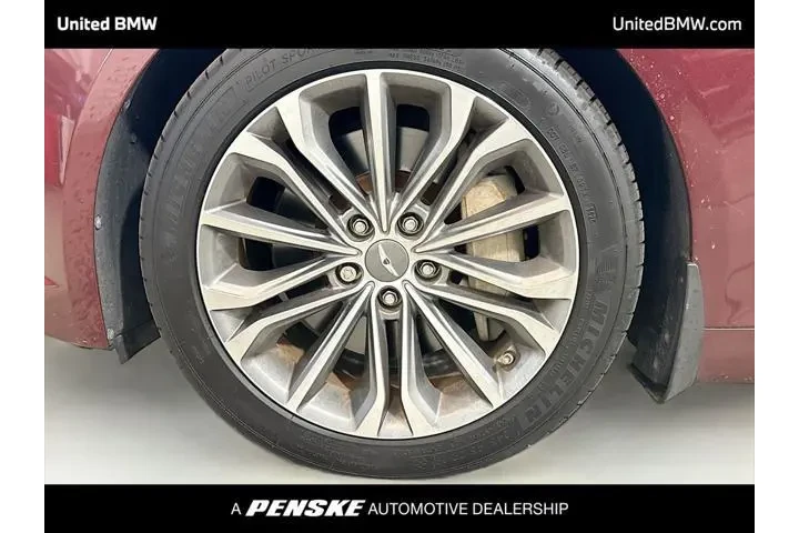 $14495 : Hyundai Genesis 2015 3.8L 4d image 2