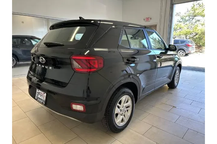 $13014 : Hyundai VENUE 2022 SE 4dr Cr image 7