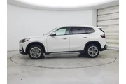 $33998 : BMW X1 2023 AWD xDrive28i 4d thumbnail