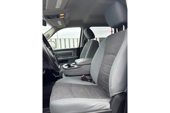 $21750 : 2018 RAM 1500 Big Horn image 9