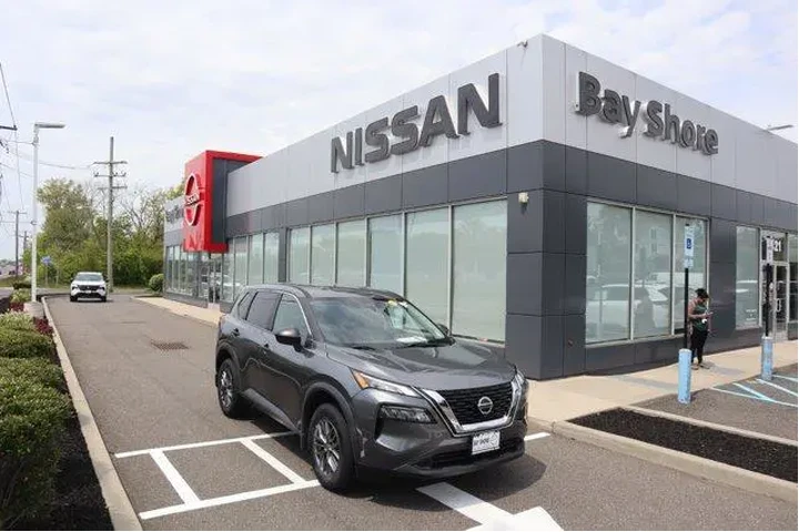 $172 : Nissan Rogue 2021 AWD S 4dr image 1