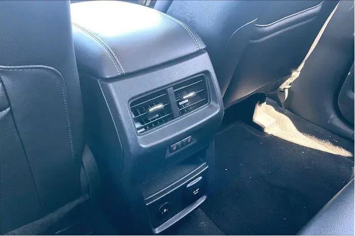 $33000 : Ford Edge 2024 AWD Titanium image 10