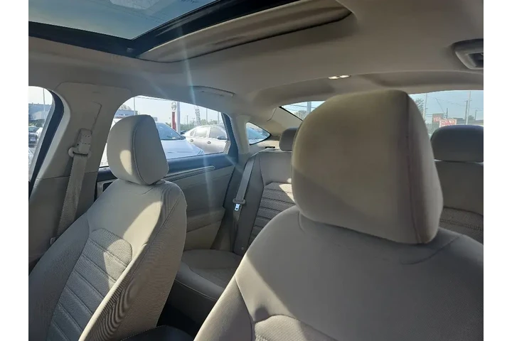 $16178 : Ford Fusion 2020 SE 4dr Seda image 9