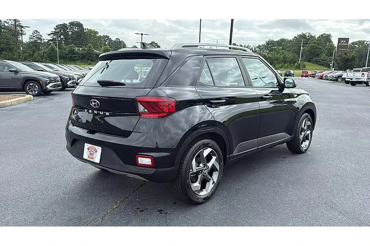 $19880 : Hyundai VENUE 2022 SEL 4dr C image 7