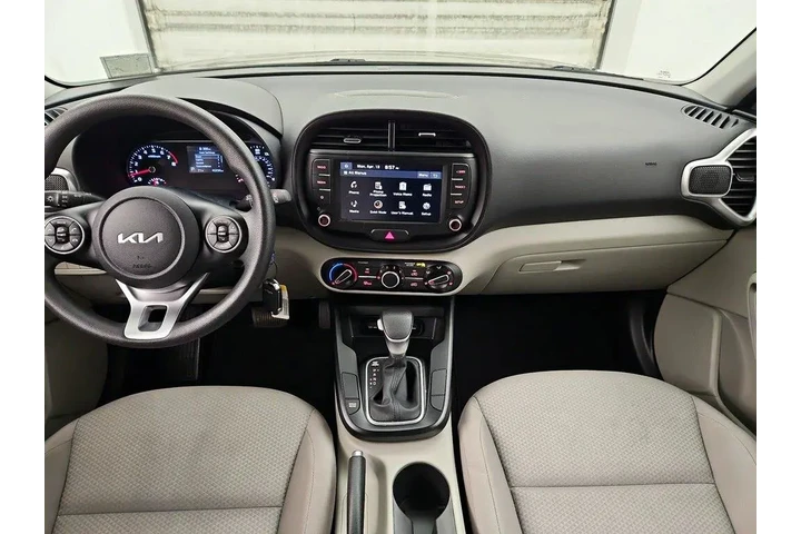 $16998 : Kia Soul 2022 LX 4dr Crossov image 9