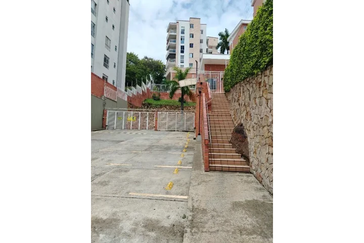 $2500000 : Rento inmueble En Cristales image 9