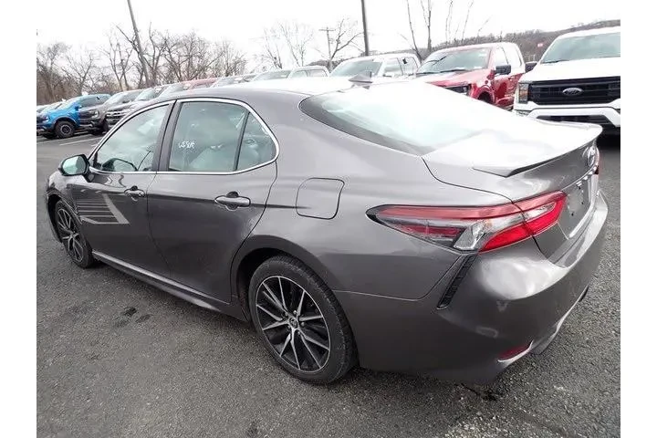 $22487 : Toyota Camry 2023 SE 4dr Sed image 3