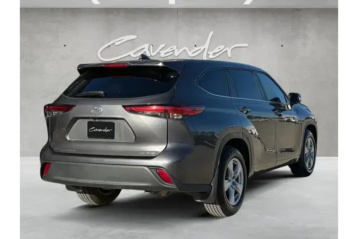 $29991 : Toyota Highlander 2023 AWD L image 7