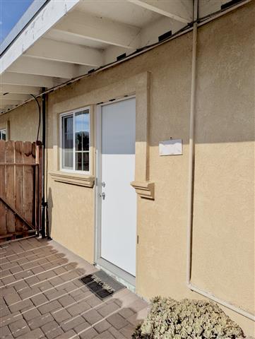 $1600 : Estudio en Renta – Chula Vista image 2