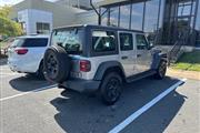 $26725 : PRE-OWNED 2018 JEEP WRANGLER thumbnail