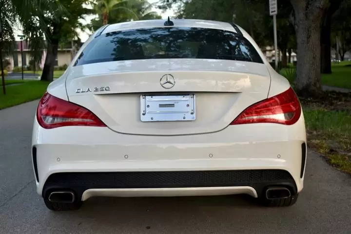 $8000 : 2014 Mercedes Benz CLA250 image 3