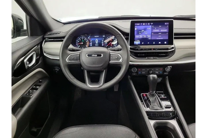 $19998 : Jeep Compass 2023 4x4 Limite image 10